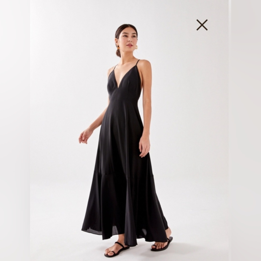 Plunge Black Evening Dress Kaleni Padded